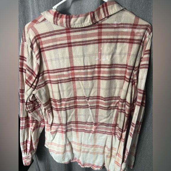 Bleach Wash Flannel - Picture 4 of 5